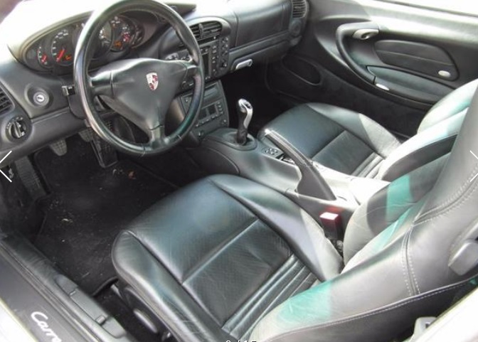 Left hand drive car PORSCHE 911 996 (01/08/2002) - 